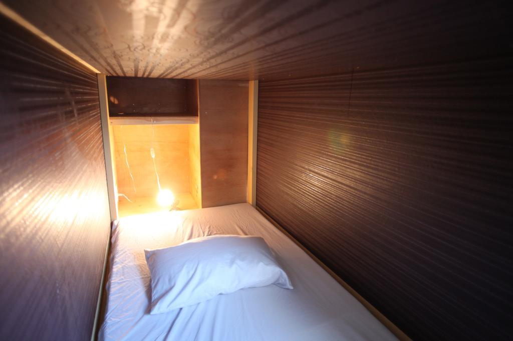 Base Inn Komagome Tokyo Exterior photo