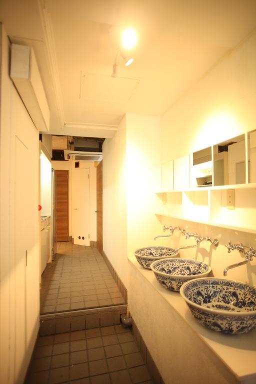 Base Inn Komagome Tokyo Exterior photo